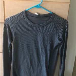 Long sleeve workout top